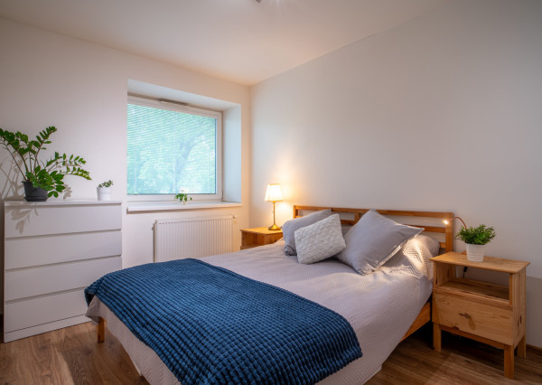 Na predaj kompletne zariadený 2-izbový byt v blízkosti OC Vivo