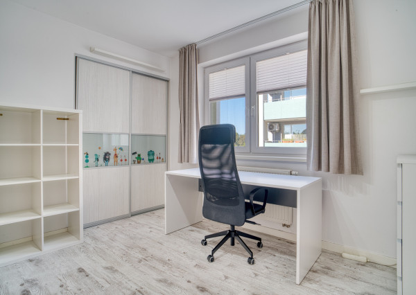 Na prenájom 3-izbový byt v Dunajskej Lužnej