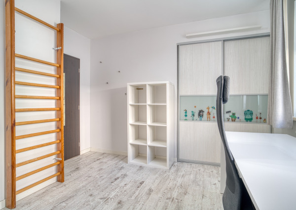 Na prenájom 3-izbový byt v Dunajskej Lužnej