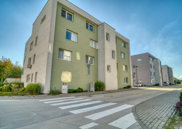 Na prenájom 3-izbový byt v Dunajskej Lužnej