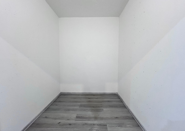 Na predaj priestranný 4-izbový byt v Trenčíne