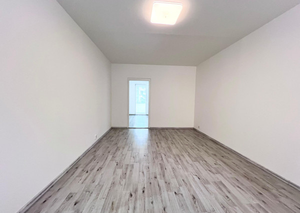 Na predaj priestranný 4-izbový byt v Trenčíne