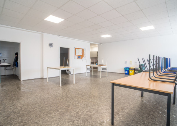 Na predaj priemyselný objekt s investičným potenciálom v Senci