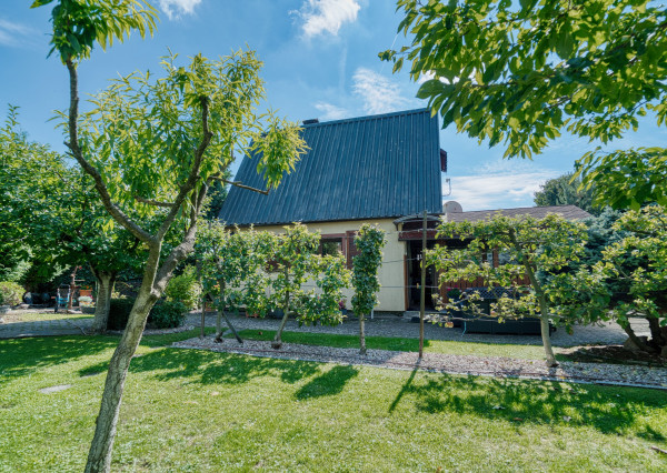 Na predaj celoročný záhradný dom v Čachticiach