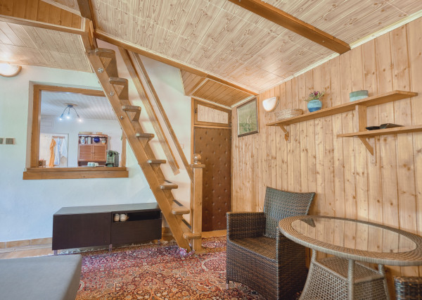 Na predaj celoročný záhradný dom v Čachticiach