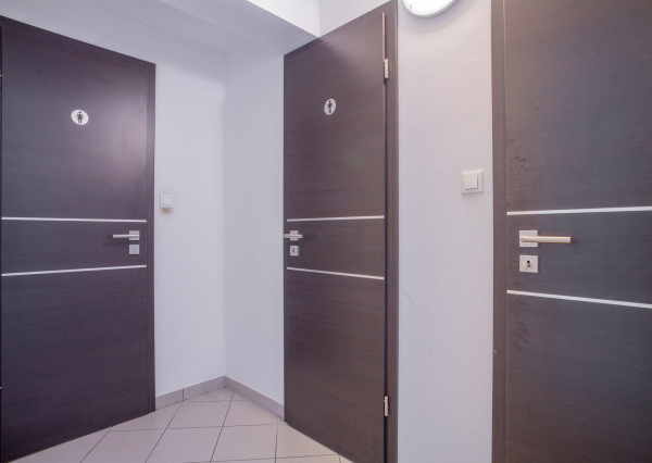 Na prenájom obchodný priestor na Zámockej v Bratislave