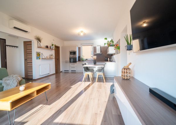 Na predaj 3- izbový byt vo Veľkom Lapáši