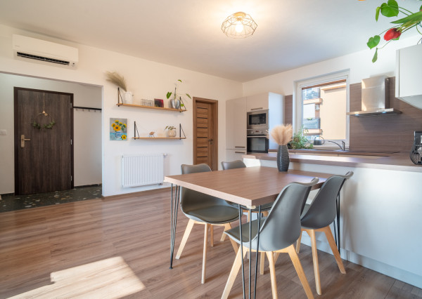 Na predaj 3- izbový byt vo Veľkom Lapáši