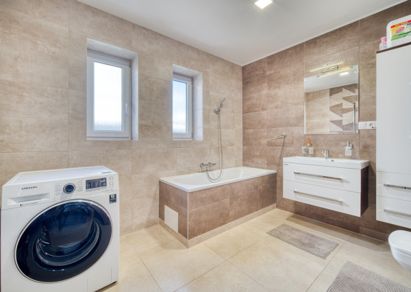 Na predaj 4-izbový rodinný dom v Zemianskych Sadoch