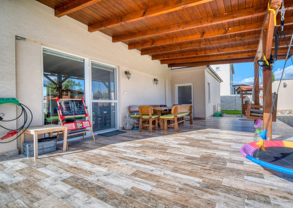 Na predaj 4-izbový rodinný dom v Zemianskych Sadoch