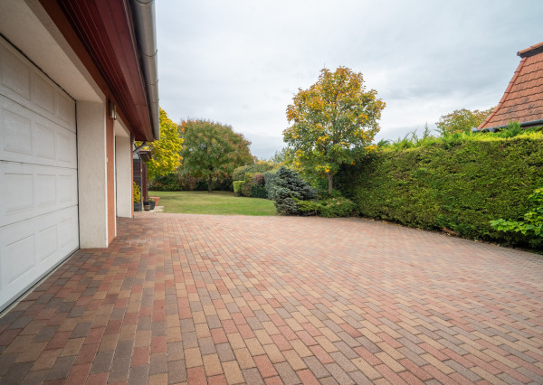 Na predaj rodinná vila v maďarskej obci Gyenesdiás