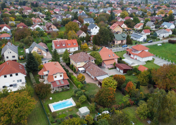 Na predaj rodinná vila v maďarskej obci Gyenesdiás