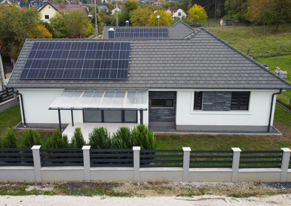 Na predaj moderná novostavba v lokalite Vonyarcvashegy