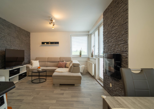 Na predaj 3-izbový byt v obci Trenčianske Stankovce