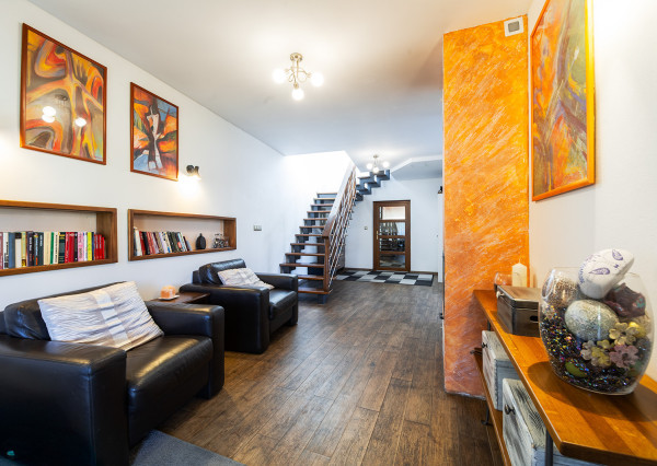 REZERVOVANÉ - Na predaj dom vhodný na podnikanie v Bzinciach pod Javorinou