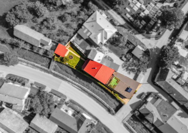 REZERVOVANÉ - Na predaj dom vhodný na podnikanie v Bzinciach pod Javorinou