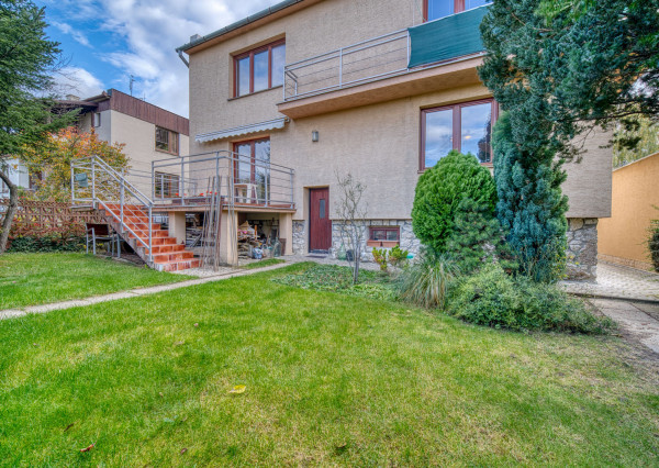 Na predaj rodinný dom v Seredi