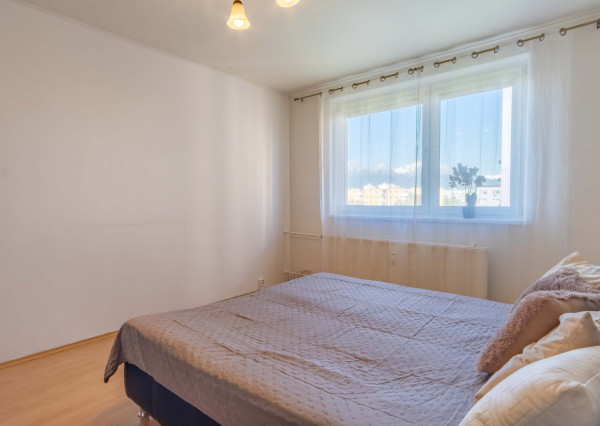 REZERVOVANÉ: Na predaj 3-izbový byt s veľkým potenciálom v Poprade