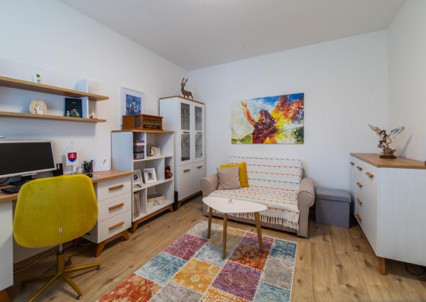 Na predaj priestranný 3-izbový byt na Liptovskej v Trenčíne