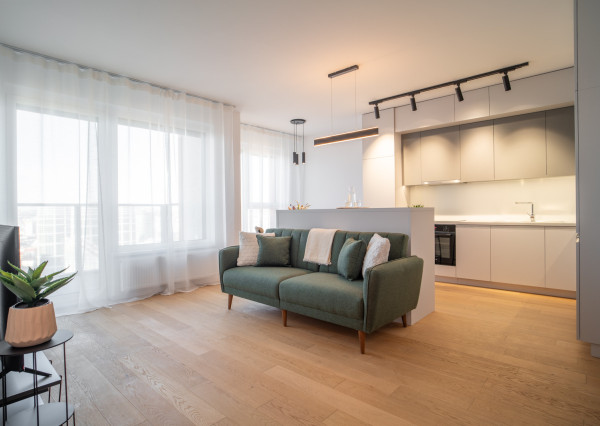 Na prenájom exkluzívny 2-izbový byt s výhľadom na Bratislavu v novej Klingerke