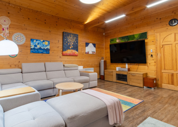 Na predaj dom snov–rodinné sídlo s jazierkom na kúpanie a panoramatickým výhľadom na Vysoké Tatry