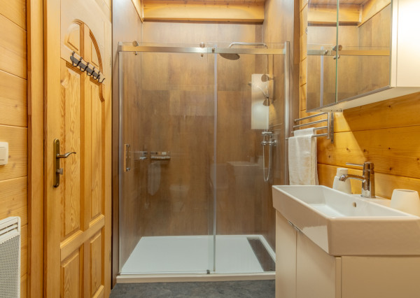 Na predaj dom snov–rodinné sídlo s jazierkom na kúpanie a panoramatickým výhľadom na Vysoké Tatry