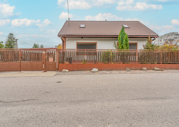 Na predaj rodinný dom v Podunajských Biskupiciach