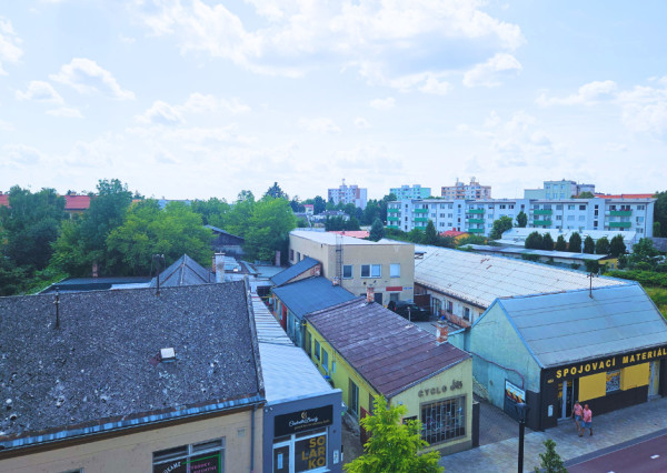 Na prenájom 6 administratívnych priestorov v Malackách