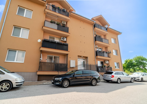 Na predaj 3-izbový byt v lokalite Veľký Lapáš