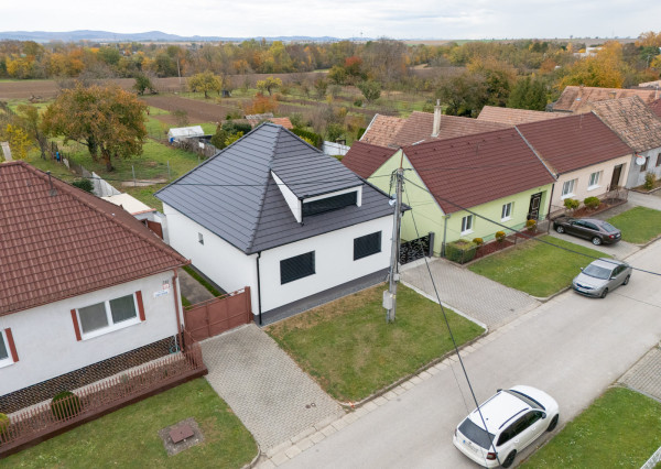 Na predaj 3-izbový rodinný dom v Jaslovských Bohuniciach