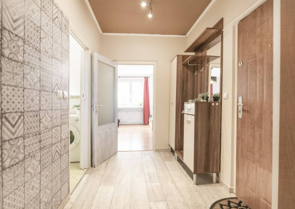 Na prenájom zariadený 2-izbový byt v Dunajskej Strede