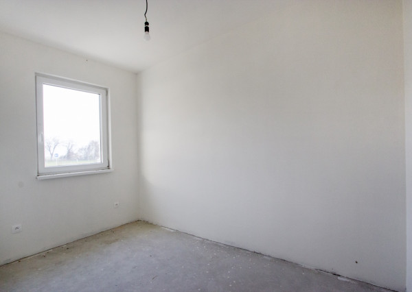 Na predaj rekreačná chata s pozemkom v obci Blahová