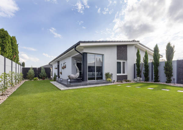 Na predaj štýlový 4-izbový rodinný dom v Hurbanovej Vsi