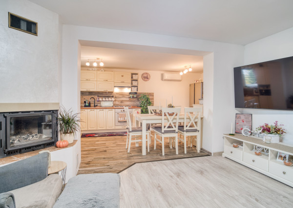 Na predaj priestranný 4-izbový rodinný dom v Malženiciach