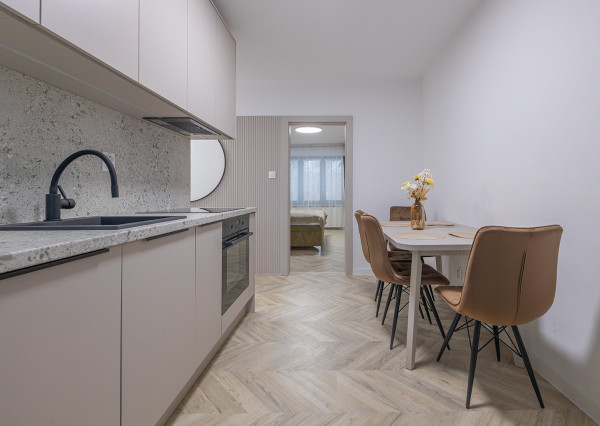 Na prenájom zariadený 2-izbový byt v centre Prešova