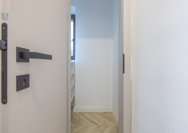 Na prenájom zariadený 2-izbový byt v centre Prešova