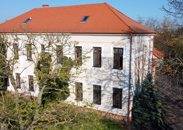 Na prenájom obchodný priestor v lokalite Šaľa-Veča