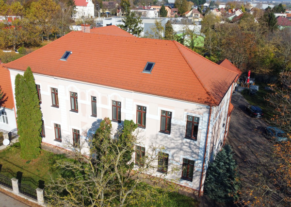 Na prenájom obchodný priestor v lokalite Šaľa-Veča