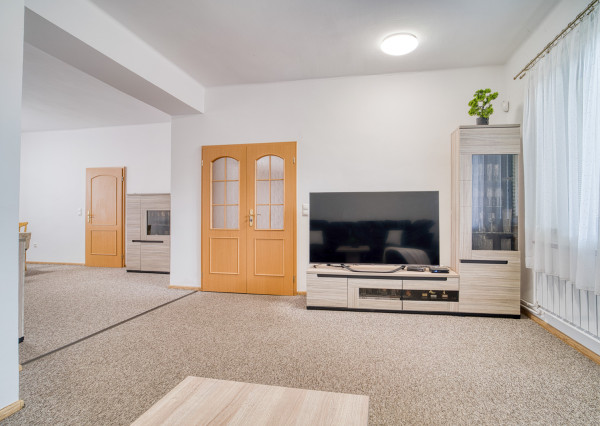 Na predaj 5-izbový rodinný dom v TOP lokalite v blízkosti Ružinova