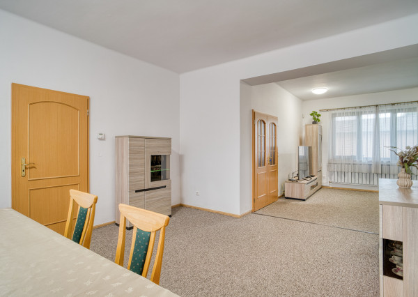 Na predaj 5-izbový rodinný dom v TOP lokalite v blízkosti Ružinova