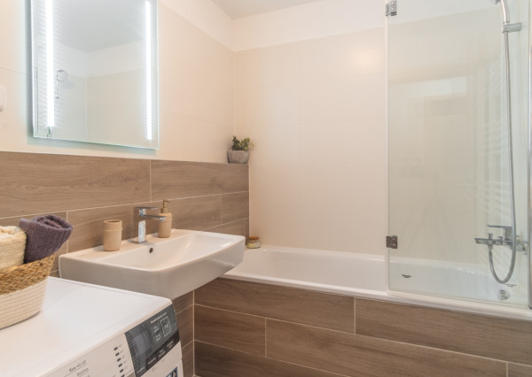 Na prenájom 2-izbový byt v Poprade s parkovacím miestom