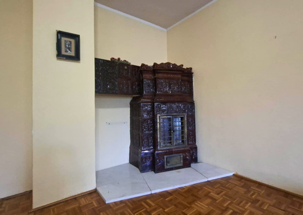 REZERVOVANÉ: Na prenájom viacgeneračný rodinný dom vo Veľkých Bieliciach