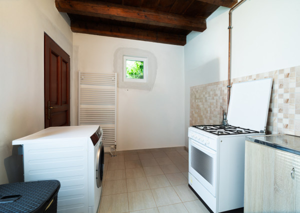 REZERVOVANÉ: Na predaj priestranný dom s veľkým pozemkom v Pobedime