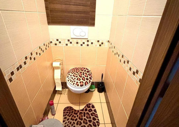 EXKLUZÍVNE NA PREDAJ – 3-IZBOVÝ BYT S DVOMA BALKÓNMI, UL. MOJMÍROVA, BÁNOVCE NAD BEBRAVOU