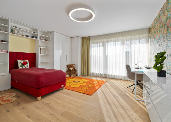 Na predaj vila so smart technológiami a výťahom na Slavíne