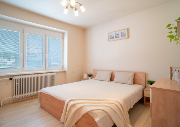 Na predaj priestranný 5-izbový rodinný dom v pokojnej lokalite mesta Gabčíkovo