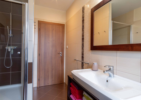 Na predaj priestranný rodinný dom v pokojnej lokalite Hôrka