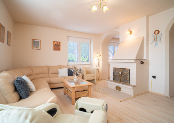 Na predaj priestranný 5-izbový rodinný dom v pokojnej lokalite mesta Gabčíkovo