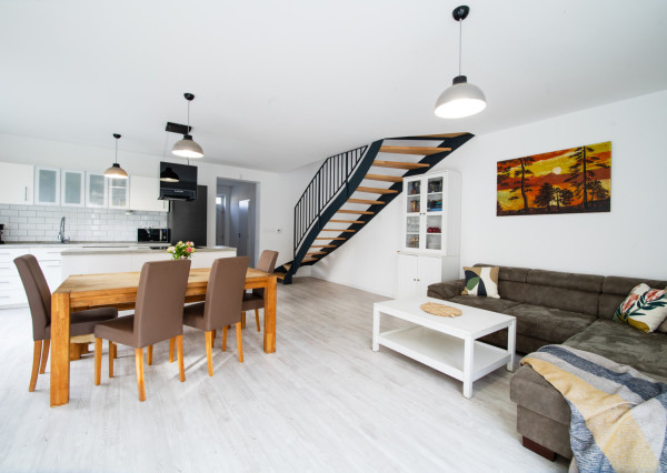 Na predaj 4-izbová bytová jednotka dvojdomu v Miloslavove - Alžbetin dvor