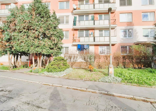 Na predaj 1-izbový byt v centre Bánoviec nad Bebravou